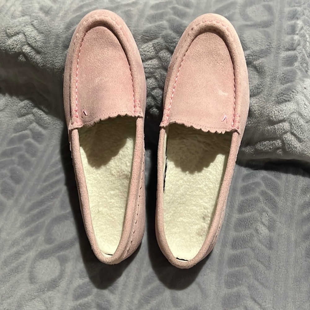 Vionic House Shoes. Like new. Not worn. Suede, light pink, size 8.